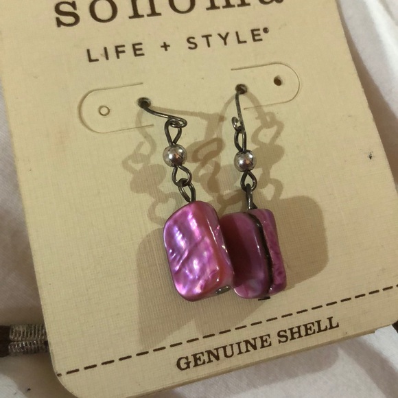 Shell Necklace and Earrings Set - Picture 9 of 11